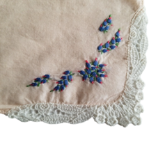 Vintage Womens Peach Hankie Embroidered Blue Floral Corner Flowers Hanky - £7.89 GBP