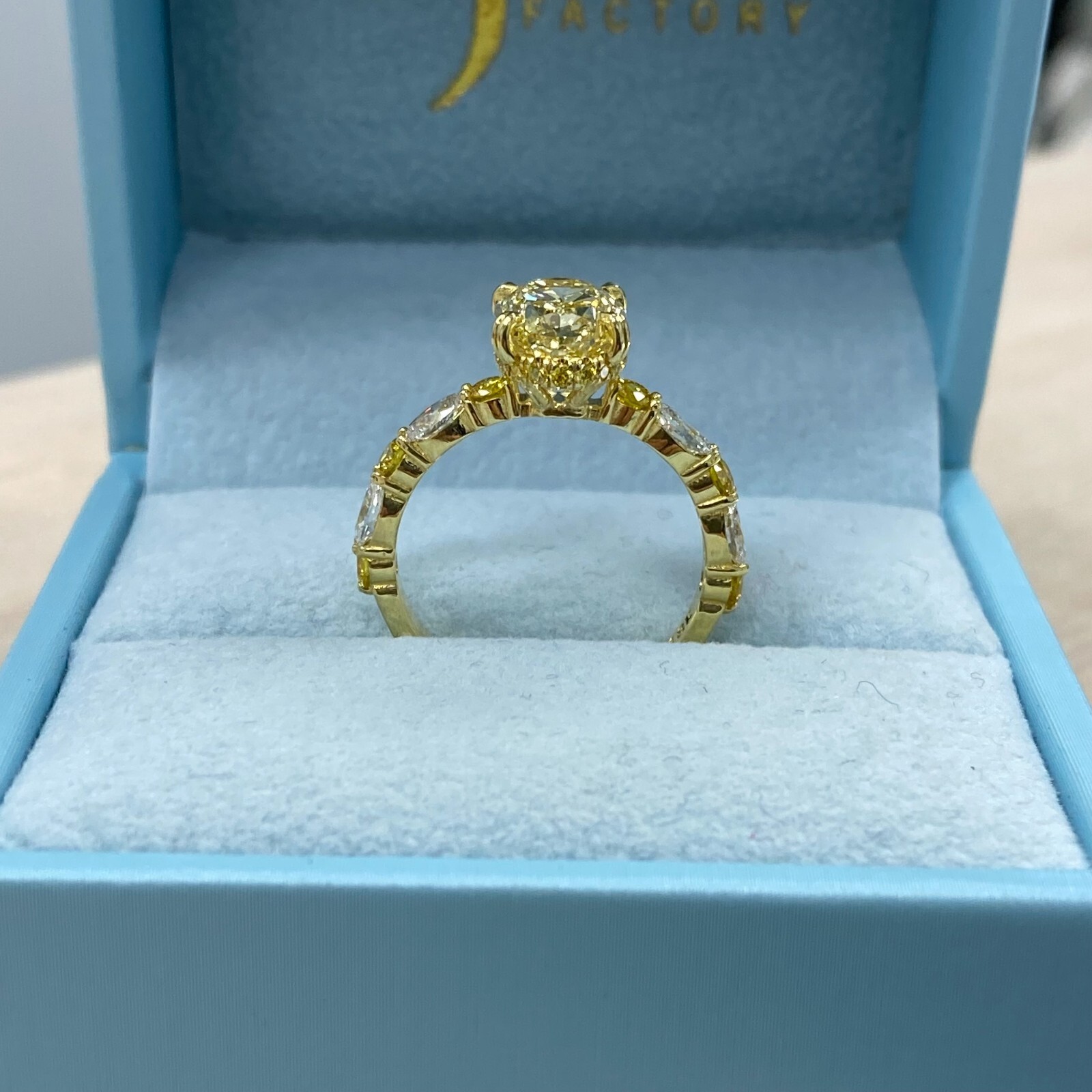 IGI 2.31 Ct Yellow Oval Brilliant Cut Lab Grown Diamond Ring 18k Gold 3.51Ctw Item image 6