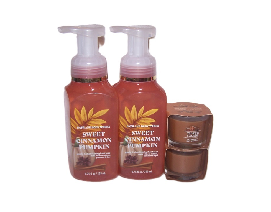 Primary image for Bath & Body Works Sweet Cinnamon Pumpkin Foaming Soap w  Cardamom Nut Candle