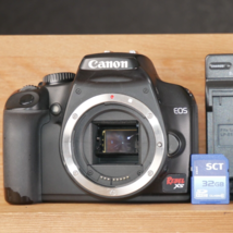 Canon EOS Rebel XS 10MP DSLR Camera Body Only *TESTED* W 32GB SD + Charger - $59.35