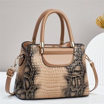   Snake Pattern Textured Handbag Shoulder Bag - £37.80 GBP