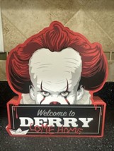 Pennywise IT Decor Welcome To Derry Come Home Halloween Decor Wooden Wall Hanger - £8.72 GBP