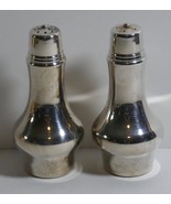 WM Rogers &amp; Son Silver Plated Salt and Pepper Shakers Set #2064 - $260.78 MXN