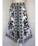 Silkland Size 14 L  Black White A-line Floral Border Print Center Pleat ... - £12.55 GBP
