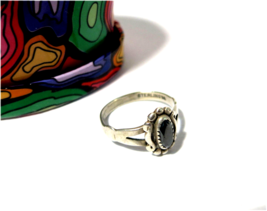 Vintage - WM Sterling Silver Pinky Ring with Onyx Stone Size 5.5 - £15.41 GBP