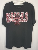 Chicago Bulls T Shirt Windy City Hardwood Classics Mens Size Large Black NBA - £9.34 GBP