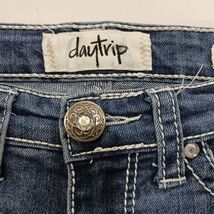 Daytrip Aries DBK514 Women's Blue Stretch Denim Low Rise Cropped Jeans (27×25) image 2