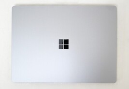 Microsoft Surface Laptop 4 13.5” Core i7-1185G7 16GB 512GB SSD - Ice Blue image 4