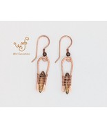 Handmade copper earrings: long curves with wire wrapped amber glass thor... - €22,25 EUR