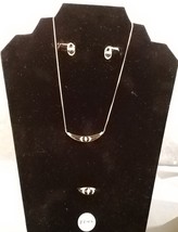Vintage Gold Tone Black Accents Necklace Earring and Ring Set Never Used - £10.16 GBP