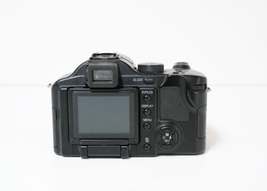 Panasonic LUMIX DMC-FZ30 8MP Digital Camera image 5