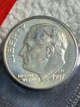1987 D  Uncirculated Roosevelt Dime in United States Original Mint Cello - $1.10