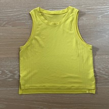 Lululemon Train to Be Tank Top Pear sz 4 - $739.33 MXN