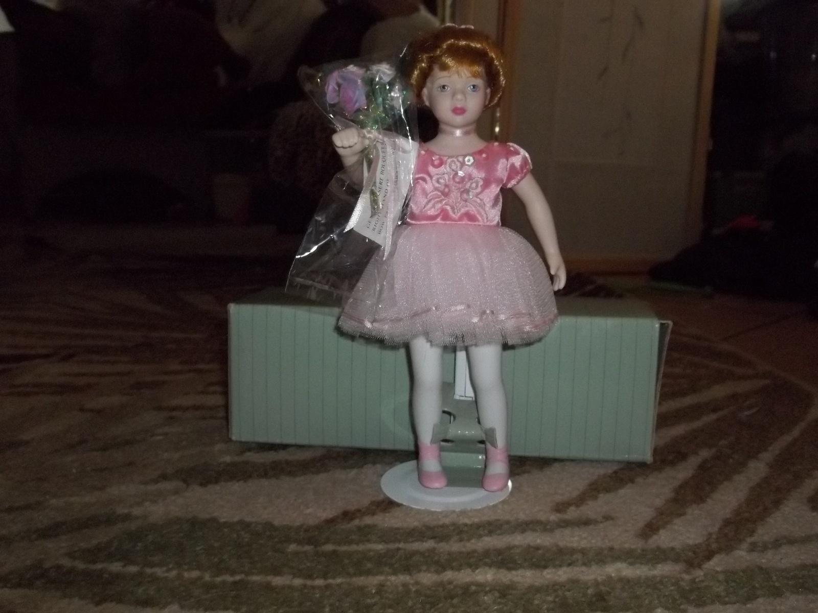 Primary image for Avon porcelain doll "Ballet Recital" nib
