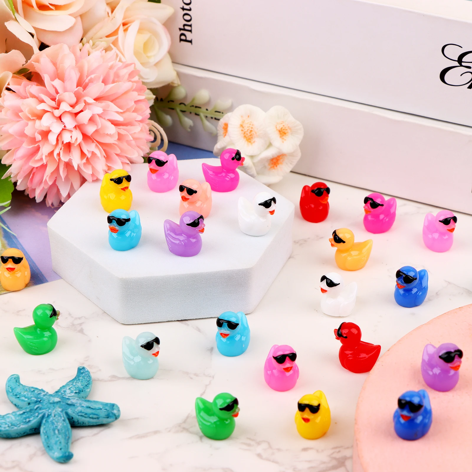 200plcs Tiny Ducks Mini Resin Duck with Sunglasses Bulk Colorful Duck Figures - £19.60 GBP