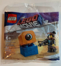 Lot Of 4 The Lego Movie 2 Lucy vs. Alien Invader Polybag Mini Figures  44pc - £7.96 GBP