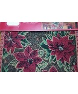 NEW Poinsettia Tapestry Table Runner Red Green Gold - FREE SHIPPING - $245.46 MXN
