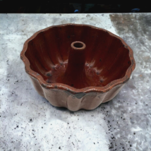 Vintage Primitive Glazed Redware Pottery Fluted Bundt Mold 8x4&quot; Cake Pan - £31.64 GBP
