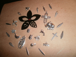 Necklace Pendants / Charms . Feathers , Dolphines , Crosses , Elephant - €1,74 EUR