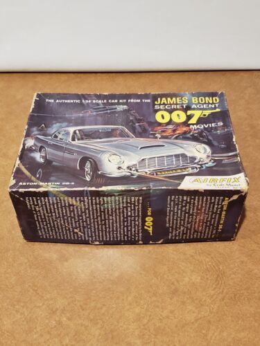 1966 JAMES BOND 007 ASTON MARTIN 1/24 AIRFIX CAR MODEL KIT UNASSEMBLED IN BOX - $272.25