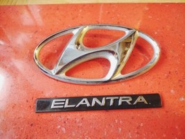 2009-2012 Hyundai Elantra Touring Emblem Logo Symbol Badge Rear Chrome OEM B99 - £12.68 GBP