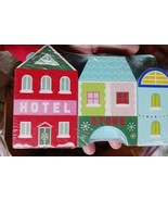 Learn &amp; Play Unisex Kids Multicolor Hotel &amp; Store 3 Ct Christmas Wood Bu... - $188.30 MXN