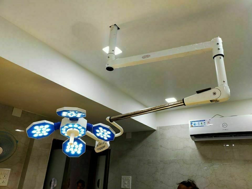 Miraz 4+4 Endo Mode LED OT Lights Operation Theater Surgical Lights Led 60+60  Item image 3
