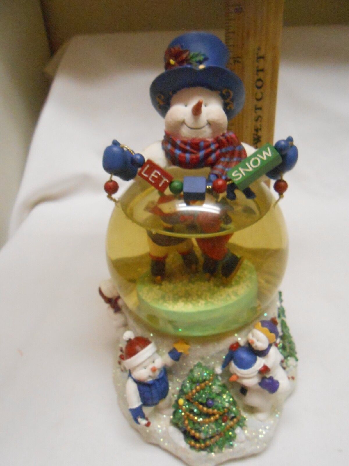 The San Francisco Music Company Let It snow glitter music Box Skating Snowmen ⛄ - £18.35 GBP