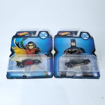 DC Hot Wheels Character Cars Batman Robin 2.OT New Sealed Lot Of 2 - $26.05 CAD