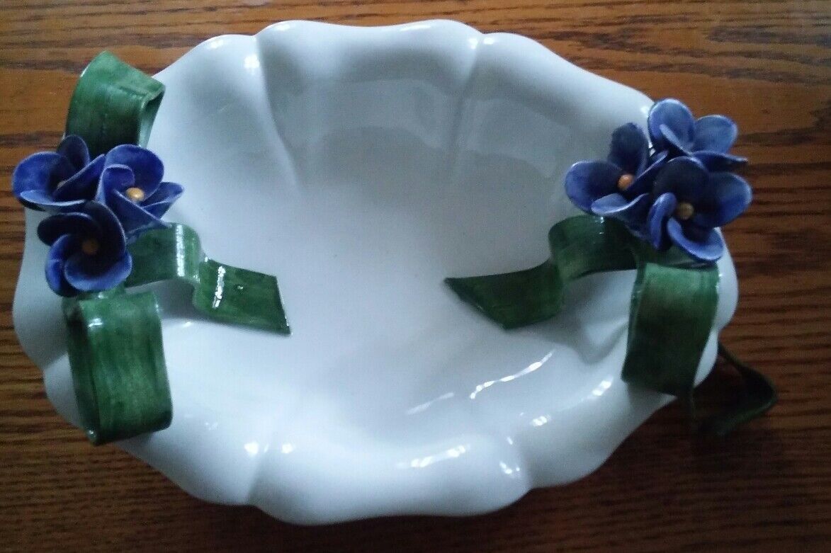 043 Vintage DCR Italy Ceramic White Bowl W/Green Ribbons Blue Flowers Ha... - $7.99