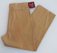 Haggar (NWT) Men&#39;s &quot;Comfort Fit Casual Pants Size 38 X 30 - £17.58 GBP