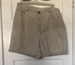 Crossroads Classic Tan Women’s Shorts Size 18W - $25.10