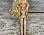 (82) Bratz The Movie Cloe Posable Doll with Shoes - $13.45