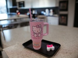 HELLO KITTY Large. 40oz Pink Stainless Steel Tumbler with Handle NEW - £29.72 GBP