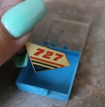 727 Airplane Tail Pin, Pre-owned,  SEE DESCRIPTION  - £11.87 GBP