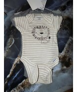GERBER&#39;S ONESIES 2 PK Lion W/Stripes and Solid Gray Size Preemie NEW - $16.94 CAD