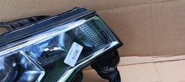 2018-20 Jeep Grand Cherokee Halogen Headlight Passenger Right RH image 4