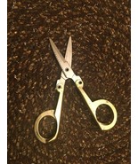 Vintage Folding Scissors made in Hong Kong - $75.26 MXN