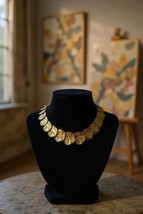 KENNETH JAY LANE (Signed) Matte Gold Gingko Leaf Choker Necklace, 18 inches - $1,401.30 MXN