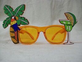 Tropical Palm Tree Margarita Glasses Parrothead Buffett Fan Luau Fun Par... - $13.80 CAD
