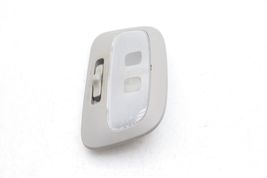 00-02 TOYOTA CELICA OVERHEAD CONSOLE DOME LIGHT W/O SUNROOF E1626 image 3