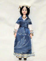 Vintage costume doll, Asia Pacific folklore costumes 10&quot; - £8.60 GBP