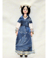 Vintage costume doll, Asia Pacific folklore costumes 10&quot; - $209.07 MXN