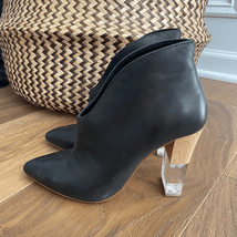 42 Gold Black Leather Kisses Bootie Lucite Wood Tone Heel $160 7 37.5 - $90.00