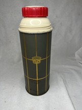 Vintage Thermos 2234 H Metal Shell Plastic Inside Green 9.5” Tall  3.25”... - $293.58 MXN