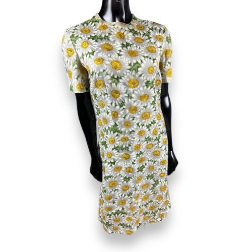 Primary image for Vtg 70s Handmade Allover Daisy Print Fitted Shift Dress Talon Zip 36” B x 34” W