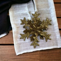 Vintage Winter Snowflake Brooch Gold Tone Glitter Sparkle Christmas Pin - £15.13 GBP