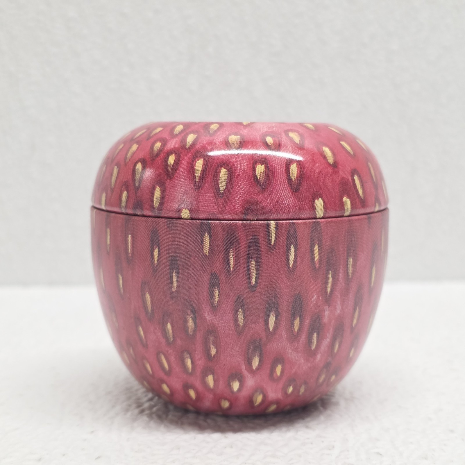 Elite Gift Boxes Metal Fruit Tin Strawberry Lidded Box by Gale Pitt Item image 5