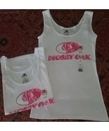 Two (2) Mossy Oak ~ Size Small ~ Ladies' Rib Tanks ~ White/Pink ~ Femini... - €17,22 EUR Two (2) Mossy Oak ~ Size Small ~ Ladies' Rib Tanks ~ White/Pink ~ Femini... - €17,22 EUR