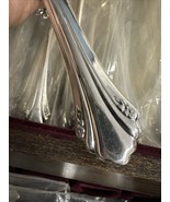 Oneida Community Silverplate Flatware ENCHANTMENT 1985 50 Piece Dinner S... - $270.00 CAD